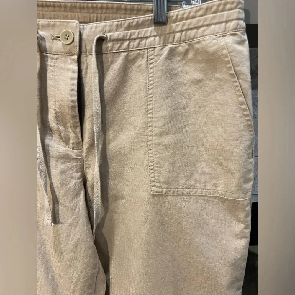 Talbots Linen blend size 10 signature khaki capri pants with drawstring waist